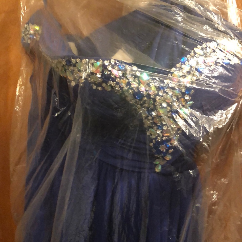 Prom Dress - Picture 2 of 4